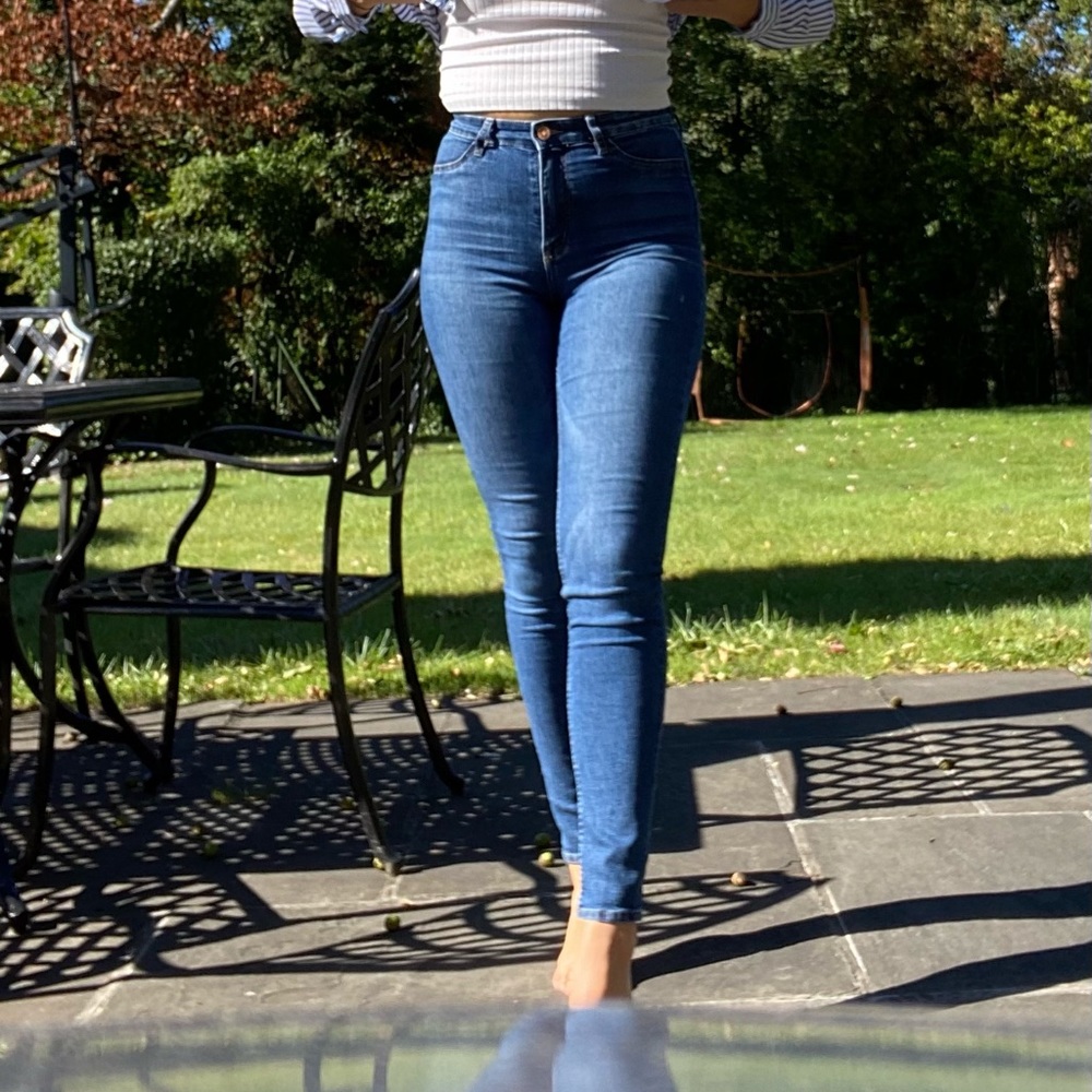 Blue skinny jeans
